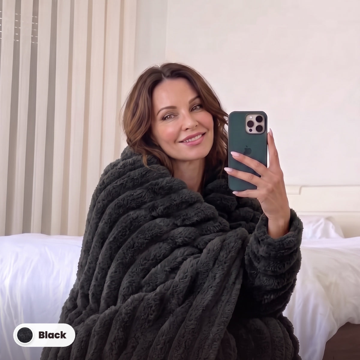Limosia Cloud Rib Blanket in Black
