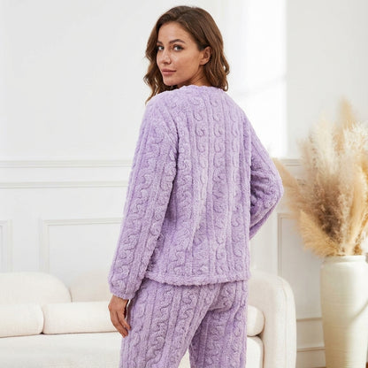 Limosia Cozyset in purple – back view of the fleece lounge set